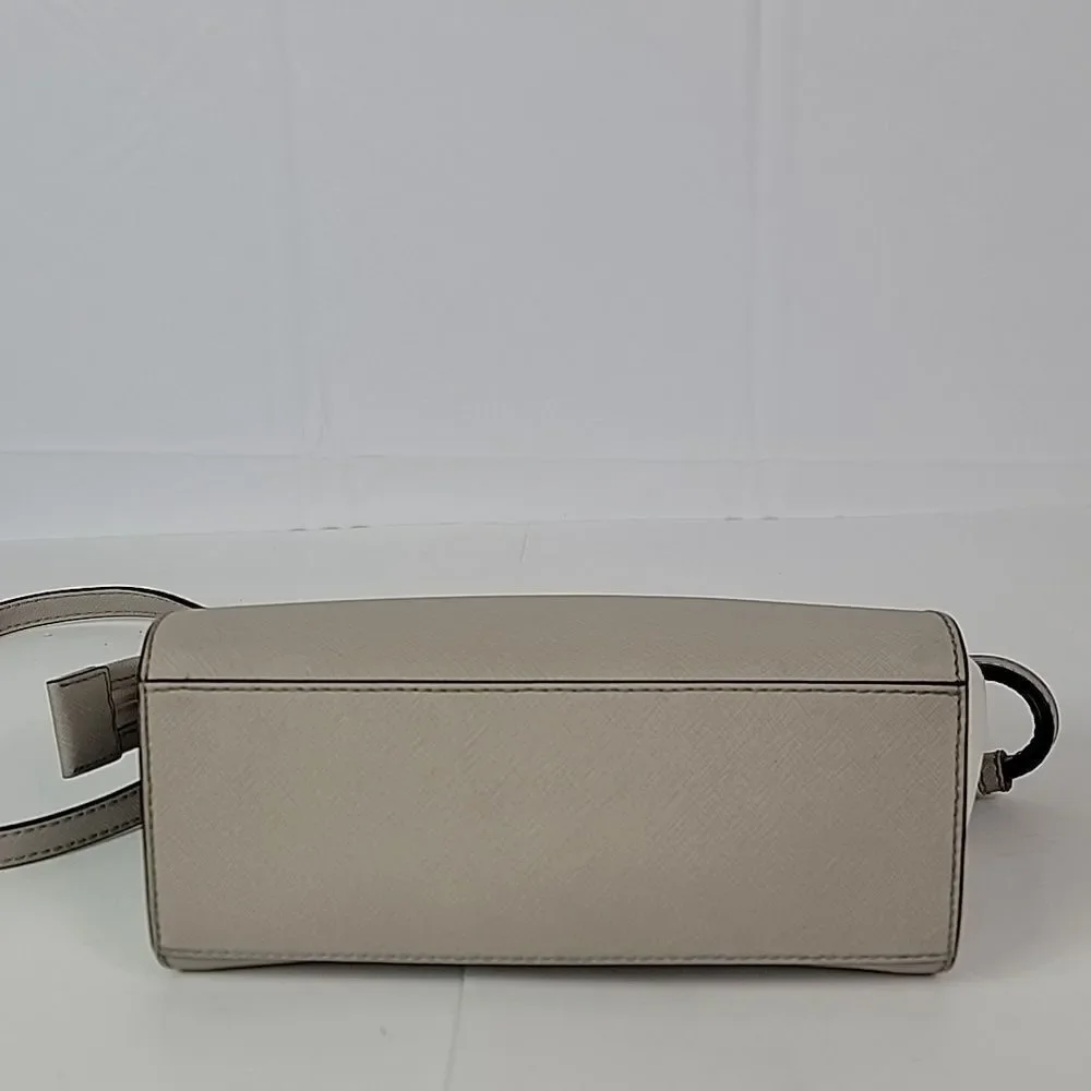 Michael‎ Kors Saffiano Mediu. Leather Women's Crossbody Bag